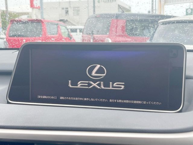 �y���[�J�[�����i�r�z�C���e���A�ɗn�����ރX�^�C���b�V���ȁu��p�݌v�v���[�J�[�i�r�𑕔��􎋔F���⑀�쐫�ȂǊ�{���\�ɂ��D��A���㎿�ȃJ�[���C�t�����y���݂��������܂��B