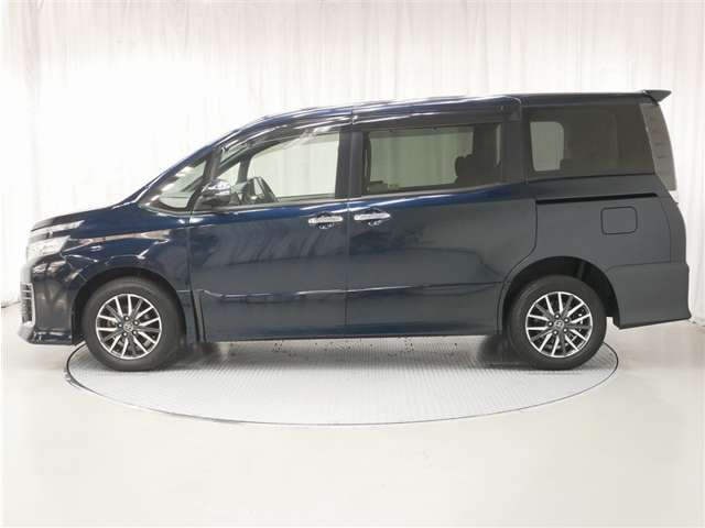 ヴォクシー2.0 ZS 煌 4WD