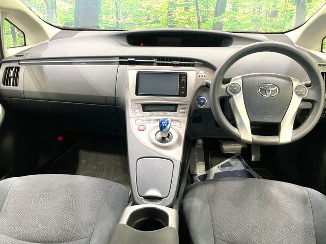 プリウス1.8 S
