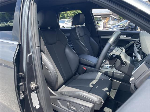 Q52.0 TFSI クワトロ スポーツ 4WD