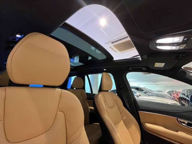 XC90リチャージ PHEV T8 AWD アルティメット 4WD