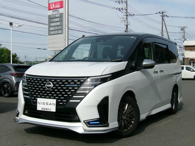 セレナ1.4 e-POWER AUTECH