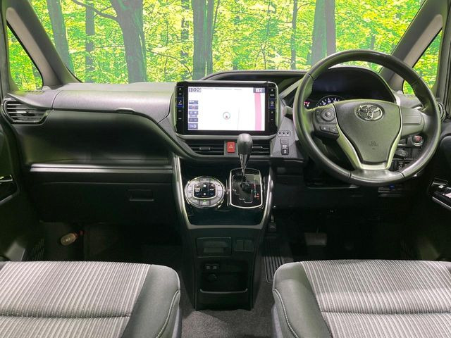ヴォクシー2.0 ZS 煌