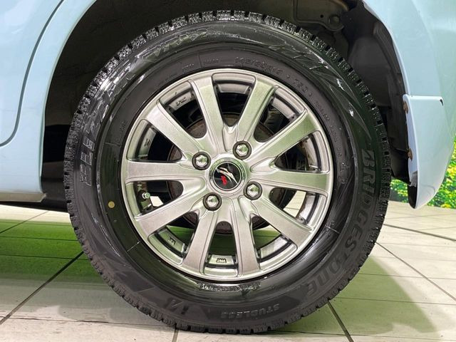 �y13�C���`�A���~�z�C�[���z�O�ςɃ}�b�`�����A���~�z�C�[���𑕒����Ă���܂��B�e��A���~�z�C�[����A�X�^�b�h���X�^�C�����戵�����Ă���܂��B���񂲑��k����������