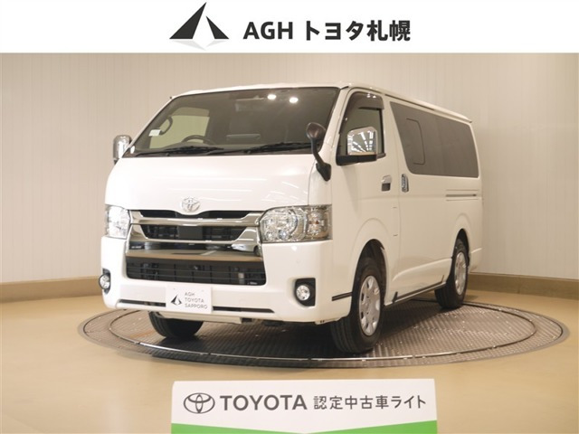 ハイエースバン