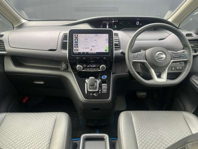 セレナ1.2 e-POWER ハイウェイスターV