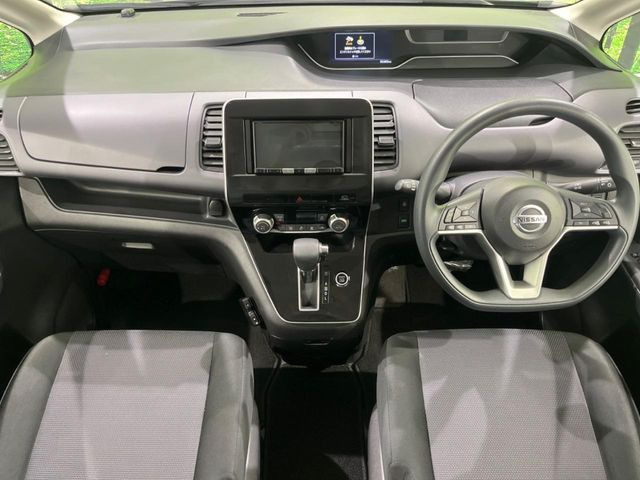 セレナ2.0 XV