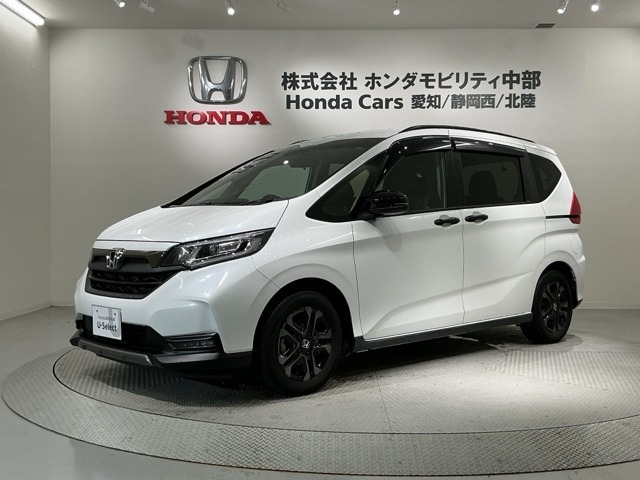 フリード1.5 ハイブリッド クロスター ブラックスタイル