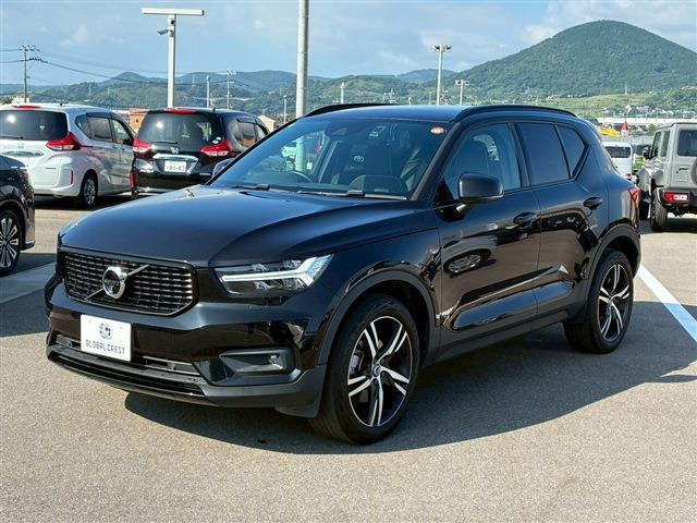 XC40B4 AWD Rデザイン 4WD