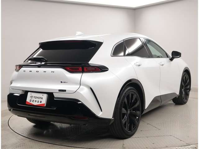 クラウンスポーツ2.5 Z E-Four 4WD