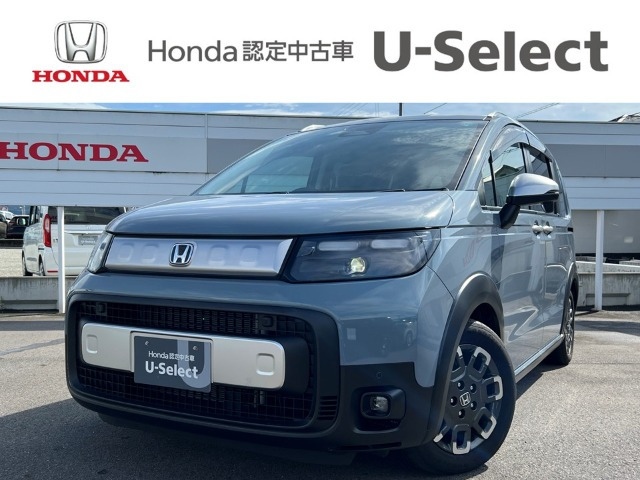 フリード1.5 e:HEV クロスター