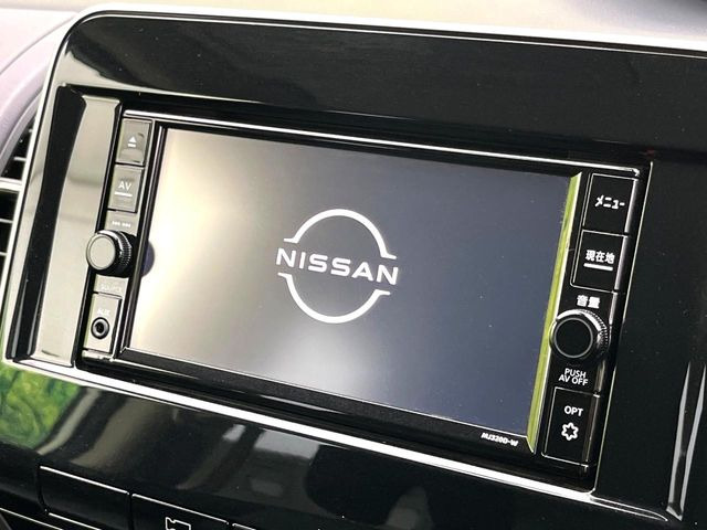 セレナ1.2 e-POWER ハイウェイスターV