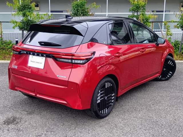 ノートオーラ1.2 G レザーエディション