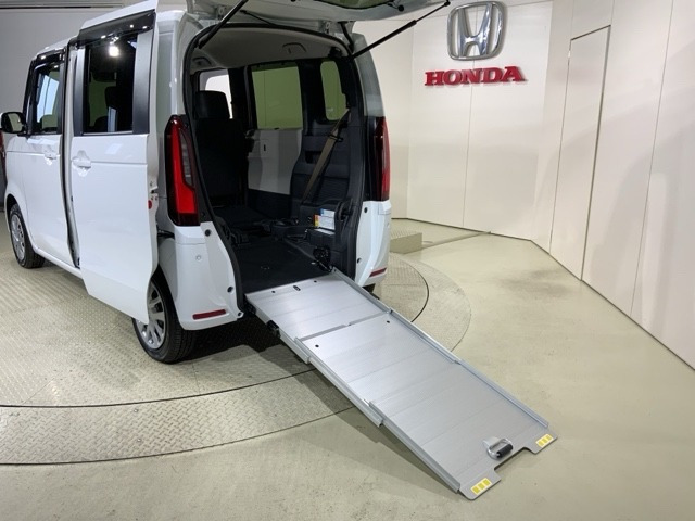 N-BOXスロープ 4WD