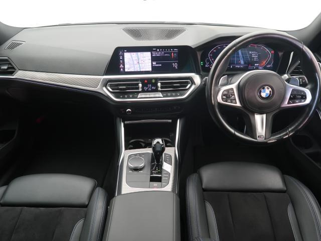3シリーズツーリング320d xドライブ Mスポーツ  4WD