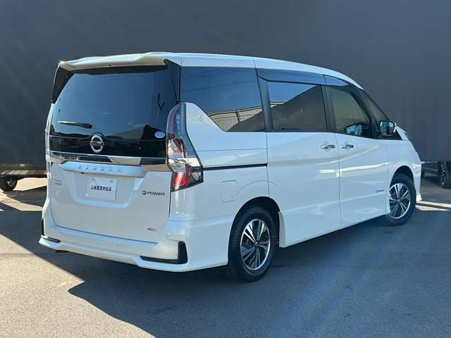 セレナ1.2 e-POWER ハイウェイスターV