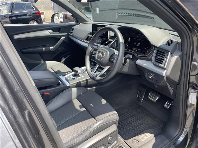 Q52.0 TFSI クワトロ スポーツ 4WD