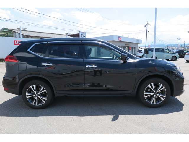 エクストレイル2.0 20Xi 4WD