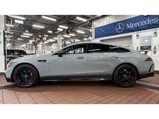 AMG GT 4ドアクーペ