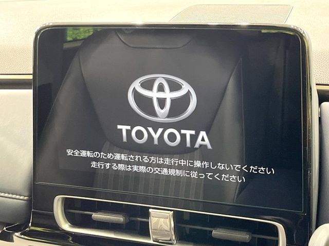 �y����10.5�C���` �f�B�X�v���C�I�[�f�B�I�z���ʂ̃f�B�X�v���C��AppleCarPlay��AndroidAuto�����p�\�B�傫�ȉ�ʂŃX�}�z�i�r�A�v���������p���������܂���