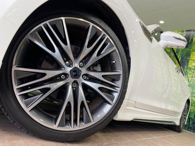 �y19�C���`�A���~�z�C�[���z�O�ςɃ}�b�`�����A���~�z�C�[���𑕒����Ă���܂��B�e��A���~�z�C�[����A�X�^�b�h���X�^�C�����戵�����Ă���܂��B���񂲑��k����������