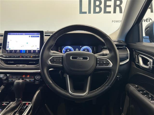 コマンダー2.0 リミテッド ディーゼル 4WD