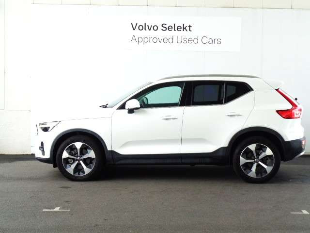 XC40アルティメット B4 AWD 4WD