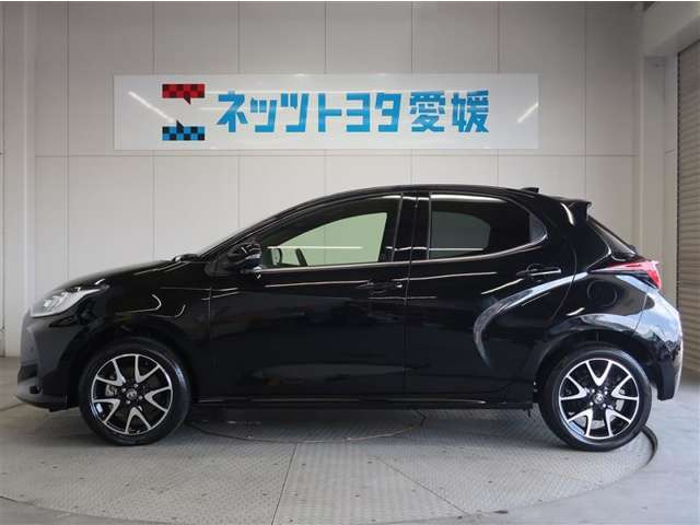ヤリス1.5 ハイブリッド Z E-Four 4WD