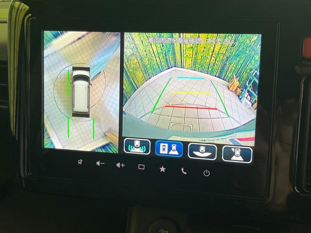 【全方位モニター用カメラ】専用のカメラにより、上から見下ろしたような視点で360度クルマの周囲を確認することができます☆死角部分も確認しやすく、狭い場所での切り返しや駐車もスムーズに行えます。