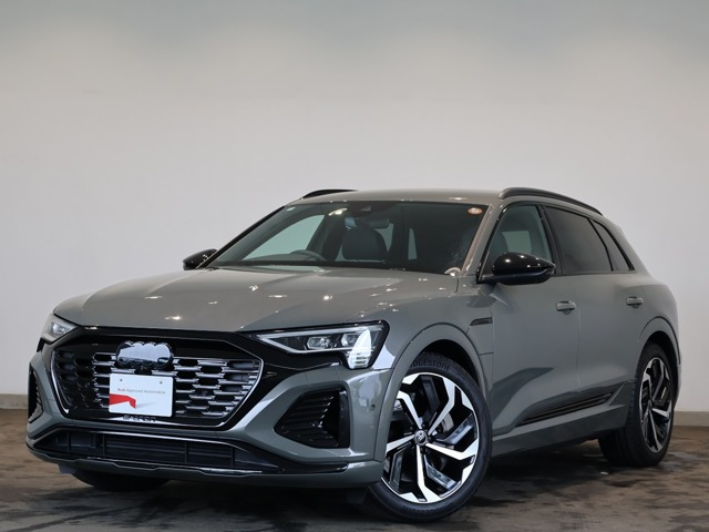 Q8 e-tron50 クワトロ Sライン 4WD