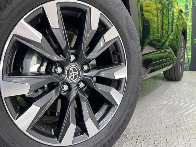 �y����18�C���`�A���~�z�C�[���z�O�ςɃ}�b�`���������A���~�z�C�[���𑕒����Ă���܂��B�e��ЊO�A���~�z�C�[����A�X�^�b�h���X�^�C�����戵�����Ă���܂��B���񂲑��k����������