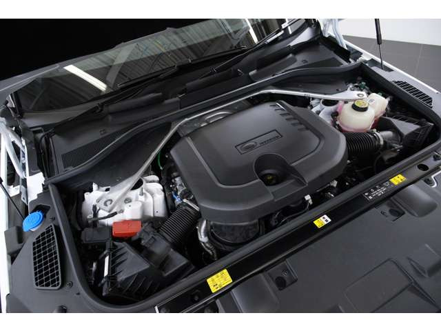 3.0L ����6�C��DOHC�^�[�{(�f�B�[�[��)+���[�^�[�A�G���W��:300ps/66.3kgm ���[�^�[:18ps/4.3kgm�A�S��&times;�S��&times;�S��mm 4960&times;2005&times;1820mm�A�ԗ��d�� 2480kg(�Ԍ��؋L�ڒl)