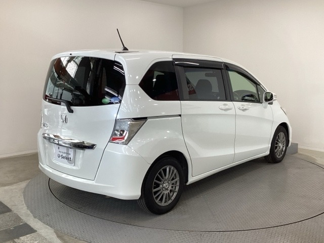 フリード1.5 G ジャストセレクションプラス