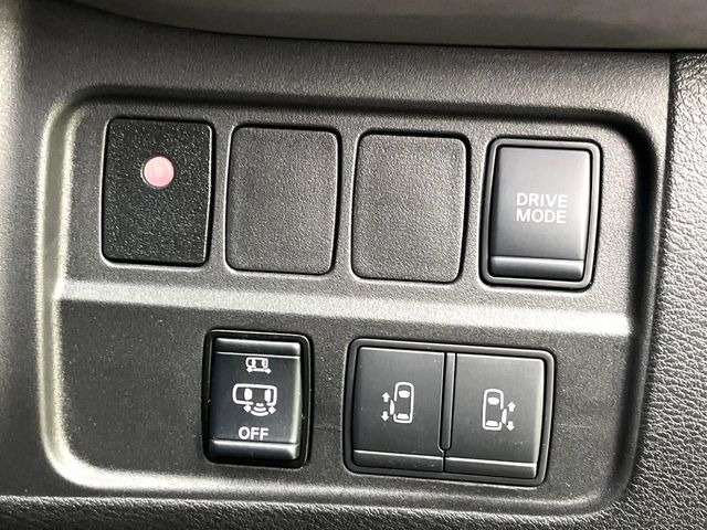 �y�����p���[�X���C�h�h�A�z�X�}�[�g�L�[��^�]�Ȃ̃X�C�b�`�Ō�ȗ����X���C�h�h�A�̊J���\���d��������͂����ăh�A���J����K�v�������A�����Ȃ��q�l�ł��ȒP�ɊJ���߂ł����K�ł���