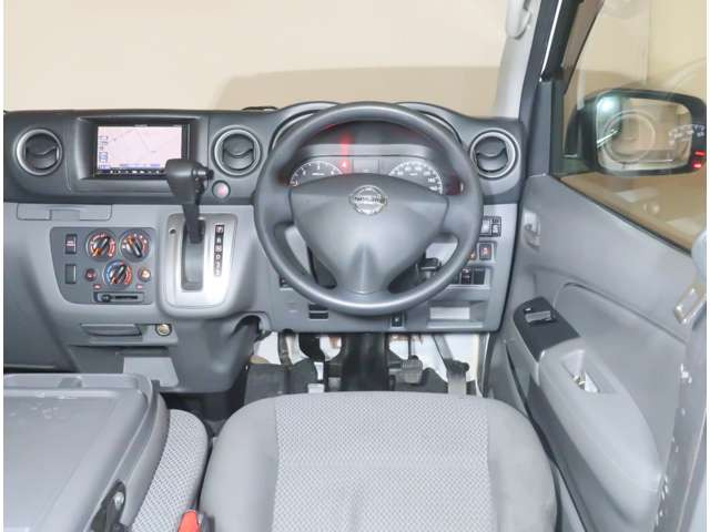 NV350キャラバン2.5 DX ロング ディーゼル 4WD