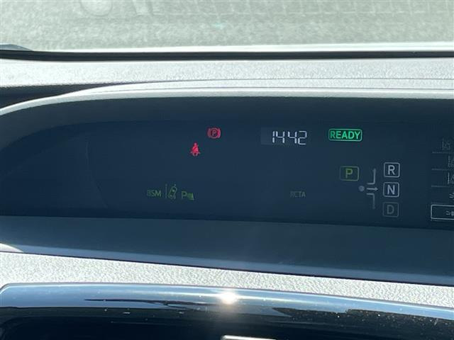 プリウス1.8 S セーフティ プラスII
