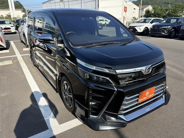 ヴォクシー2.0 ZS 煌