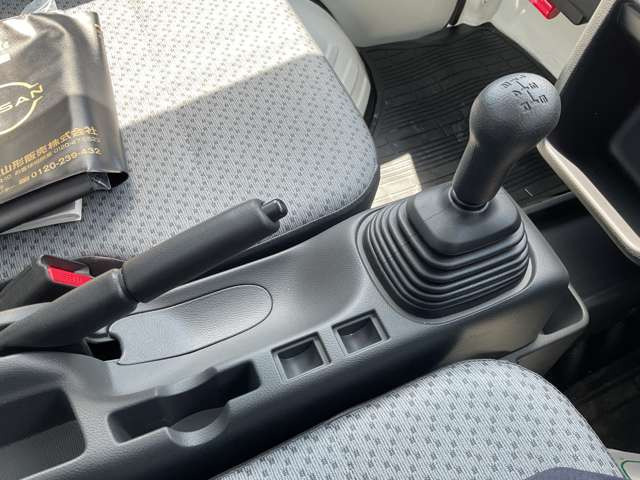 クリッパートラックDX 4WD