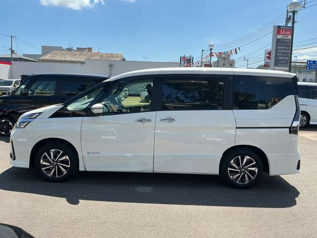 セレナ1.2 e-POWER ハイウェイスターV