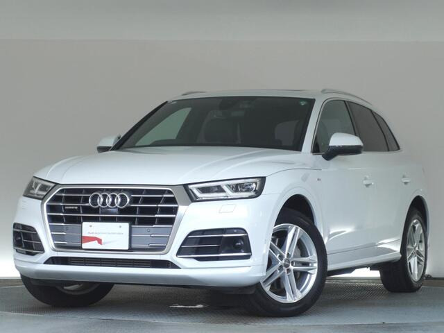 Q545 TFSI クワトロ スポーツ Sラインパッケージ 4WD