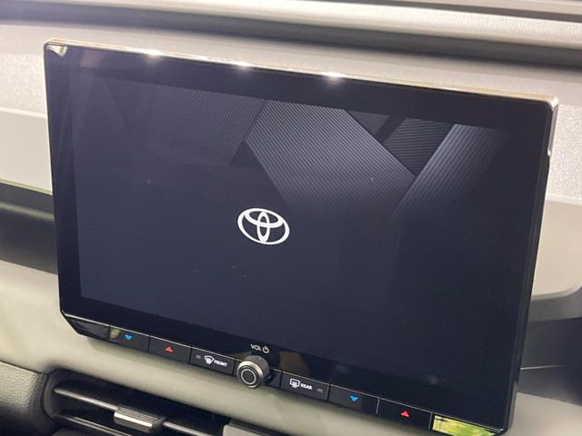 �y12.9�C���` �f�B�X�v���C�I�[�f�B�I�z���ʂ̃f�B�X�v���C��AppleCarPlay��AndroidAuto�����p�\�B�傫�ȉ�ʂŃX�}�z�i�r�A�v���������p���������܂���