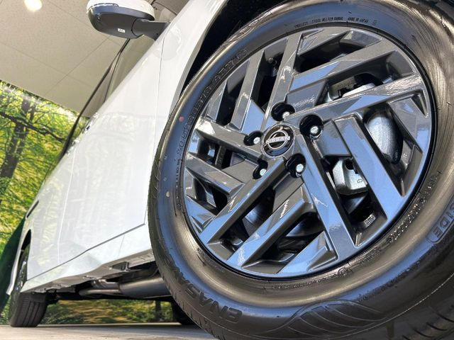 �y����16�C���`�A���~�z�C�[���z�O�ςɃ}�b�`���������A���~�z�C�[���𑕒����Ă���܂��B�e��ЊO�A���~�z�C�[����A�X�^�b�h���X�^�C�����戵�����Ă���܂��B���񂲑��k����������