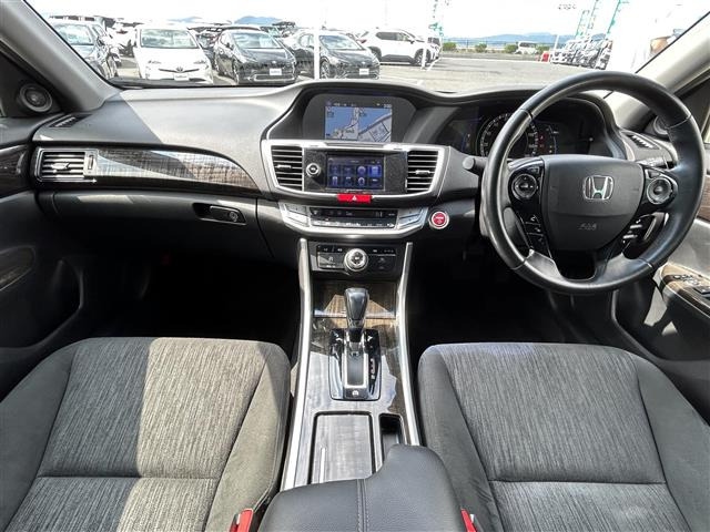 アコードハイブリッド2.0 LX