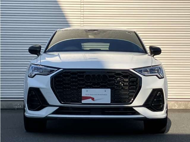 Q3スポーツバックダイナミック エディション