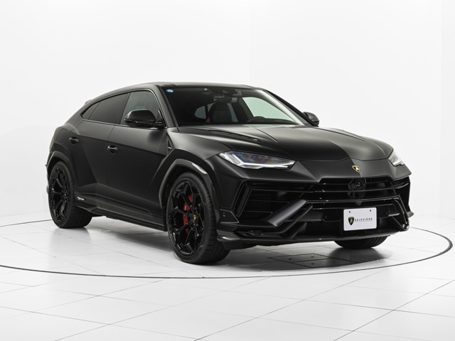 ウルスペルフォルマンテ 4WD