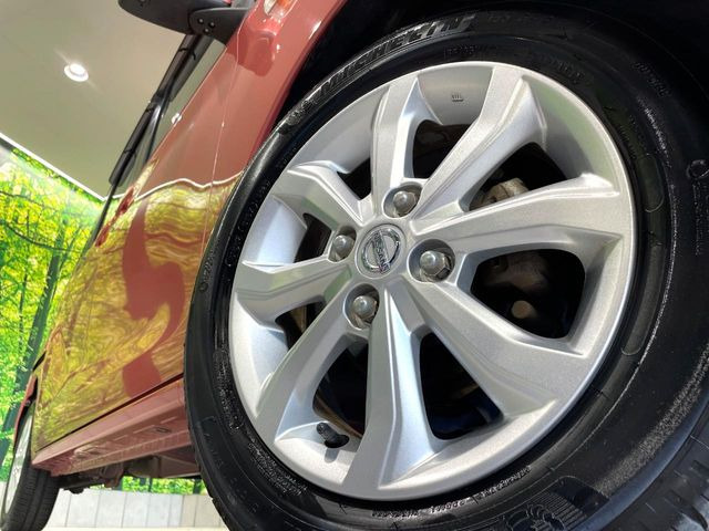 �y����14�C���`�A���~�z�C�[���z�O�ςɃ}�b�`���������A���~�z�C�[���𑕒����Ă���܂��B�e��ЊO�A���~�z�C�[����A�X�^�b�h���X�^�C�����戵�����Ă���܂��B���񂲑��k����������