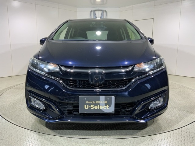 フィット1.3 13G L ホンダセンシング 4WD