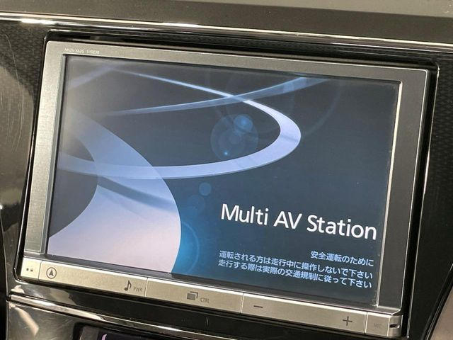 プリウスα1.8 S