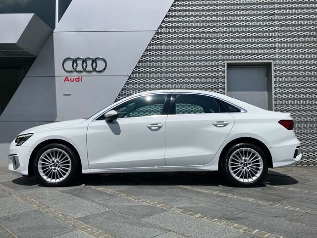 A3セダン30 TFSI アドバンスド