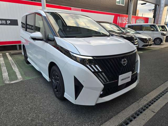 セレナ1.4 e-POWER ハイウェイスターV NissanConnectインフォテインメントシステム